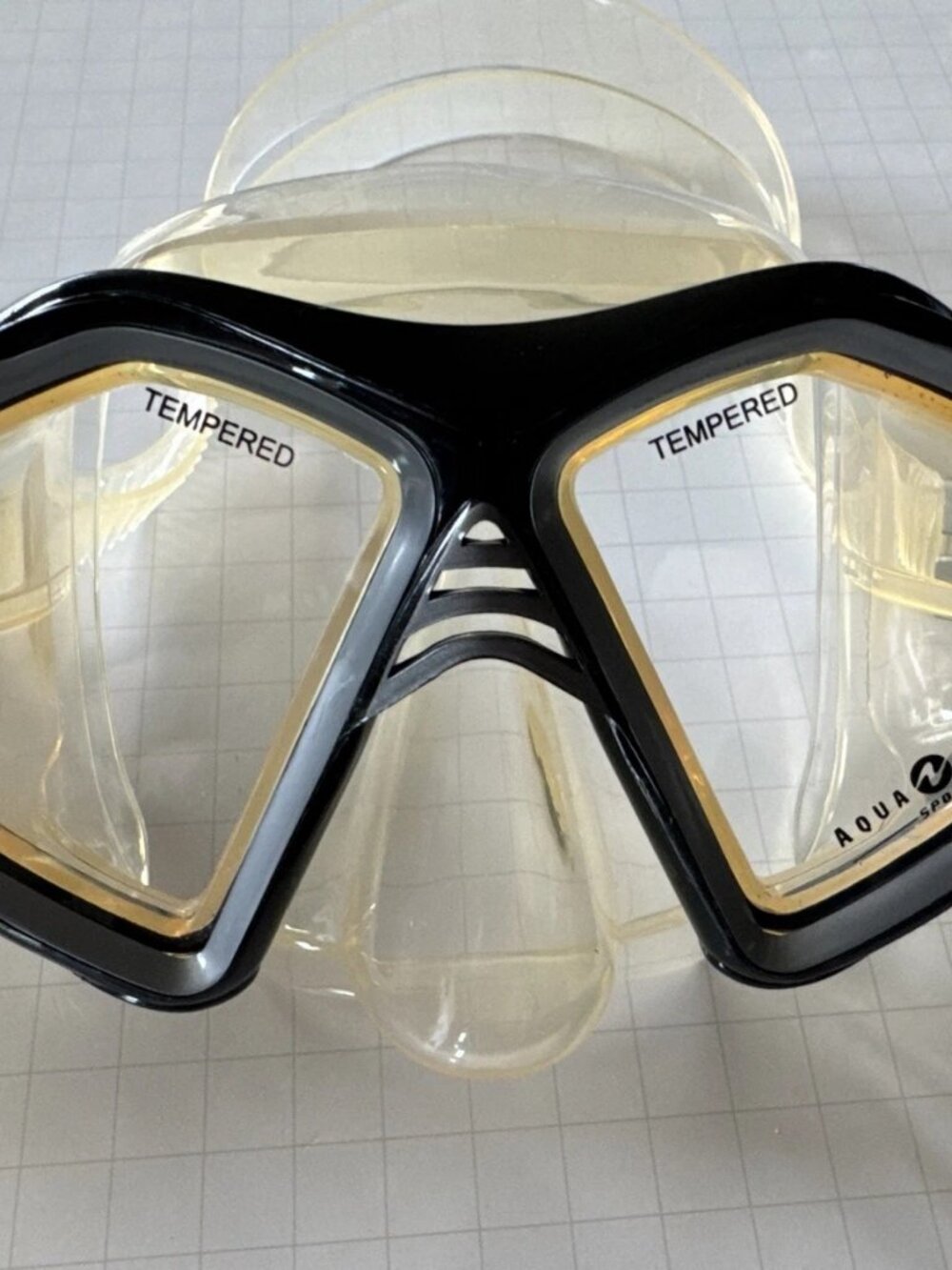 Lot of 2 Aqua Lung Sport Scuba Snorkel Dive Masks Black Frame Tempered Glass